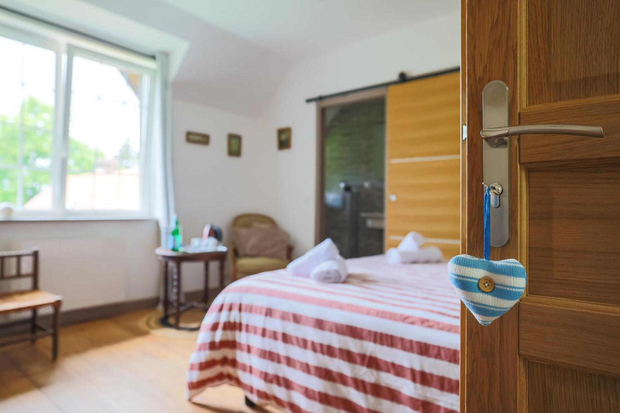 Chalet Des Longschamps Argoeuves エクステリア 写真